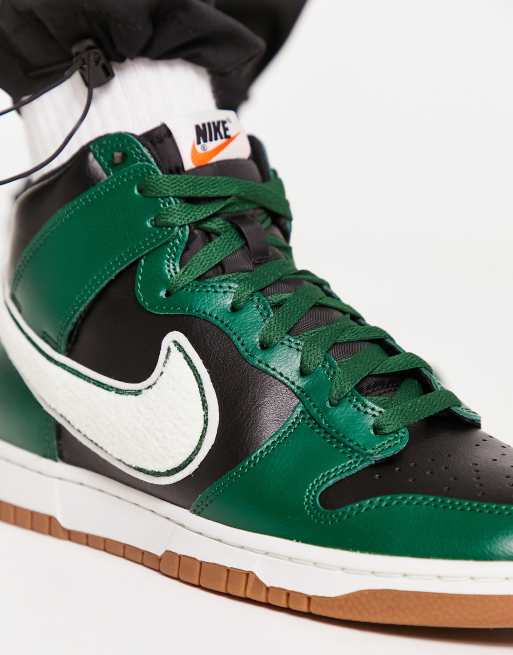 Black nikes hotsell with green swoosh