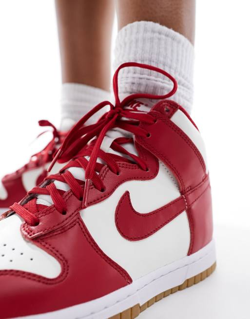 Nike Dunk High sneakers in red and white