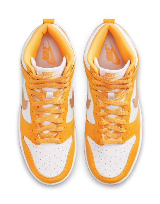 Nike Dunk High sneakers in university gold / white