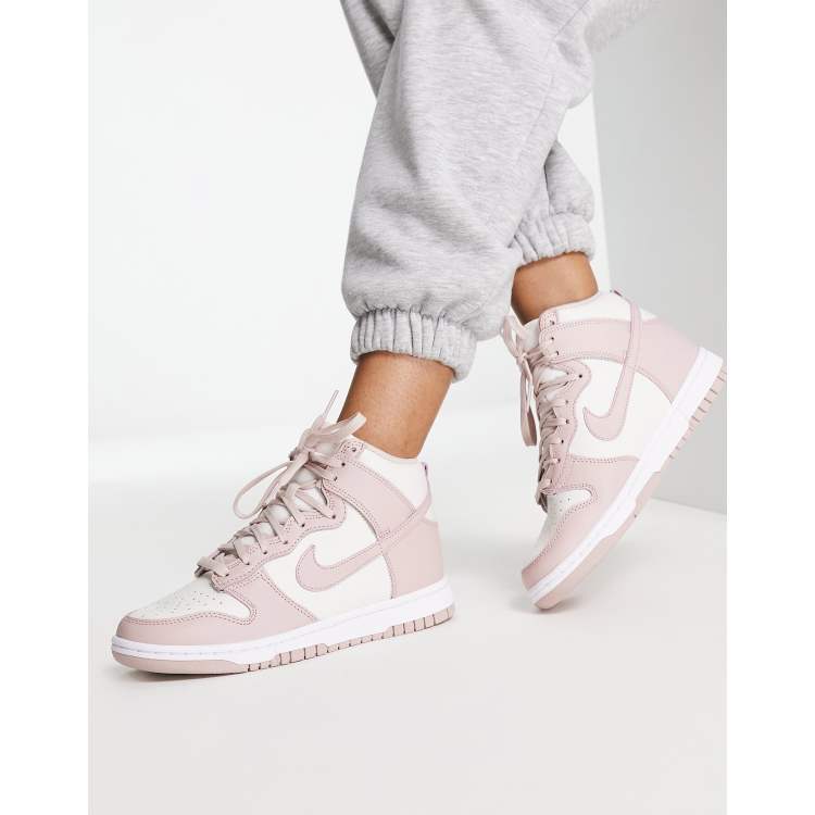 Nike dunk 2025 womens high tops