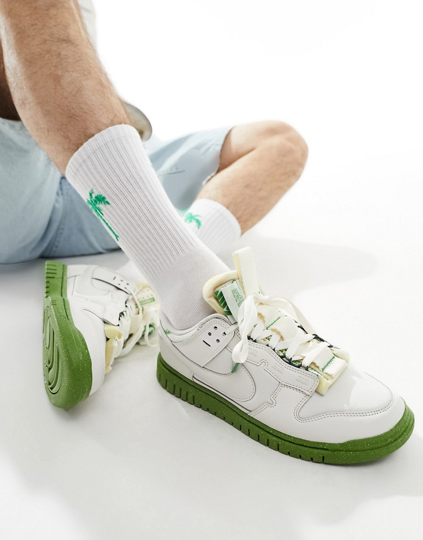 Nike Dunk Jumbo trainers in off white and green