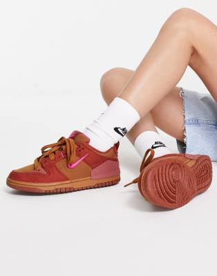 Nike - Dunk Low Disrupt2 - Sneaker in Bronze und Rosa