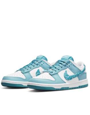 Nike Dunk Low Essential Sneakers