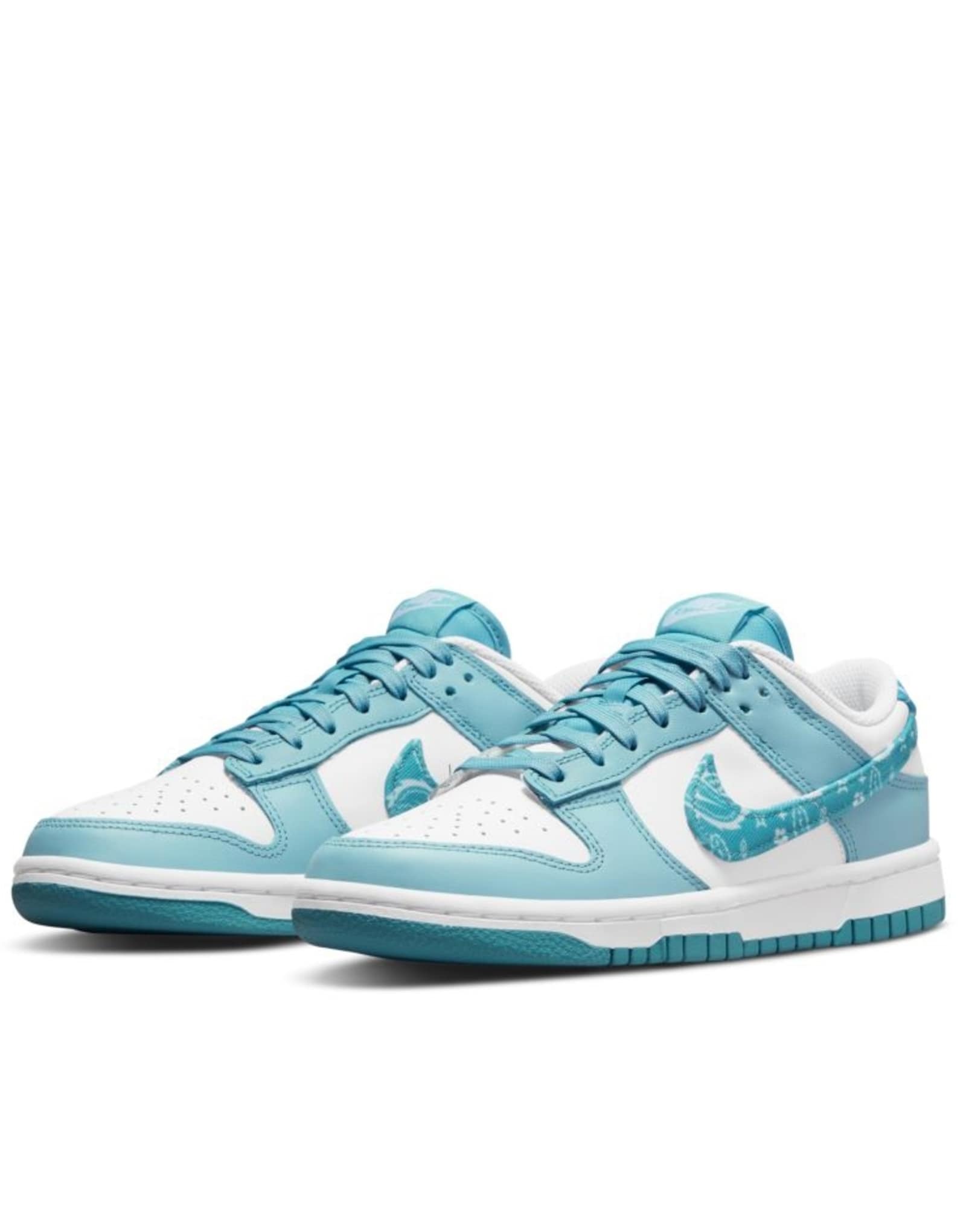 Кроссовки Nike Dunk Low Essential белого/потертого синего цвета