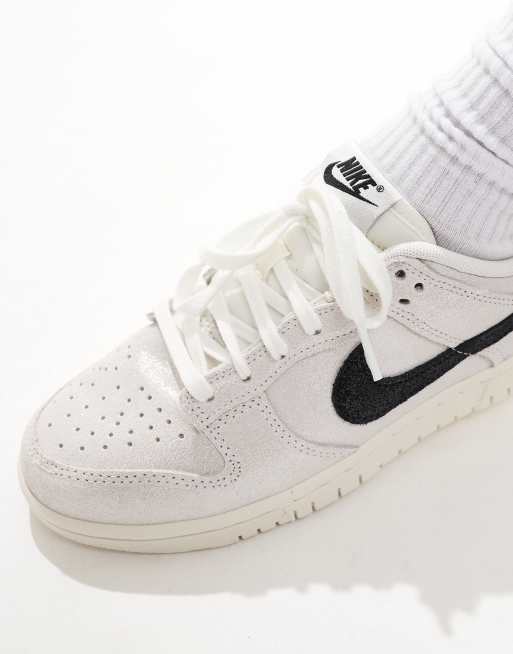Nike Dunk Low glitter sneakers in white and black, 4 of 5