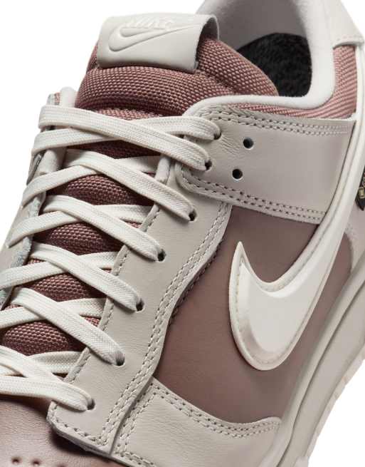 Nike Dunk Low Gore-Tex trainers in brown, 3 of 5