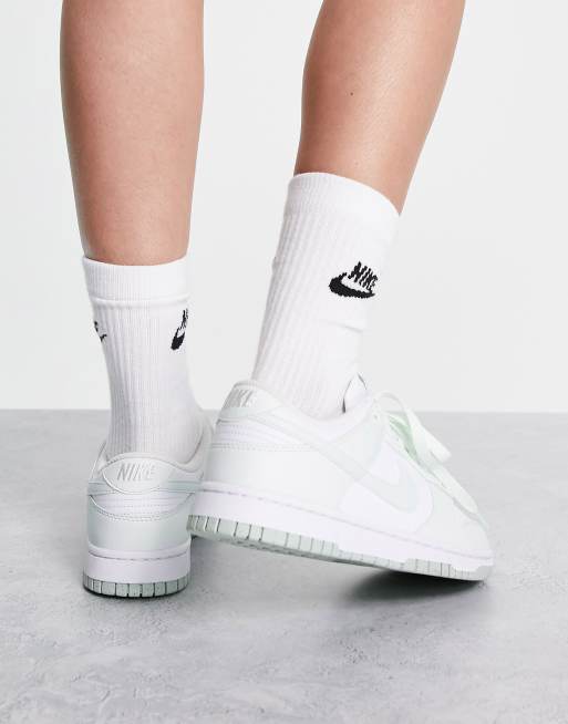 Nike – Dunk Low – Next – Vita och ljusgröna sneakers, 3 av 4