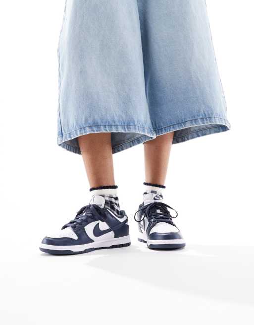 Dunk Outfit Con Calzini Nike Outfit Blazer Bianche E Grigie