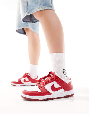 Nike Nike Dunk Low NN unisex trainers in white and red