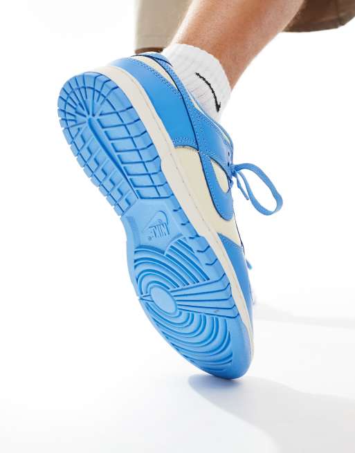 Nike – Dunk Low Retro – Ljusblå och vita sneakers i retrostil, 3 av 5