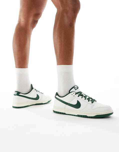 Nike – Dunk Low Retro – Niedrige Sneaker in Wollweiß und Grün - view 1