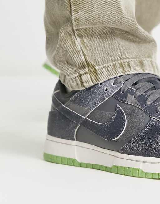 Nike Dunk Low Retro PRM sneakers in gray