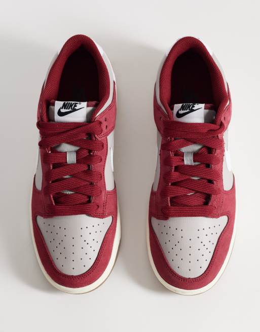 Nike Dunk Low Retro SE sneakers in gray and red , 3 of 5
