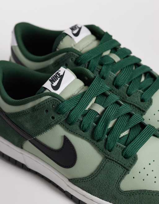Nike Dunk Low Retro SE sneakers in green , 3 of 5