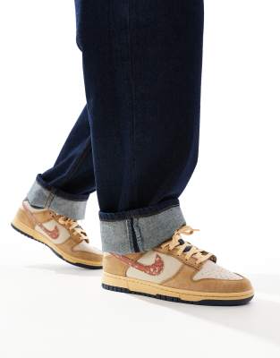 Nike Dunk Low Retro Sneakers In Beige And Orange-neutral
