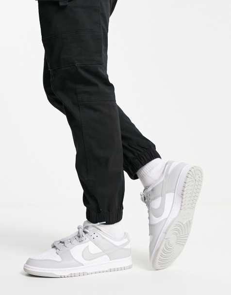 Nike - Dunk Low - Retro sneakers in wit en grijs - view 1