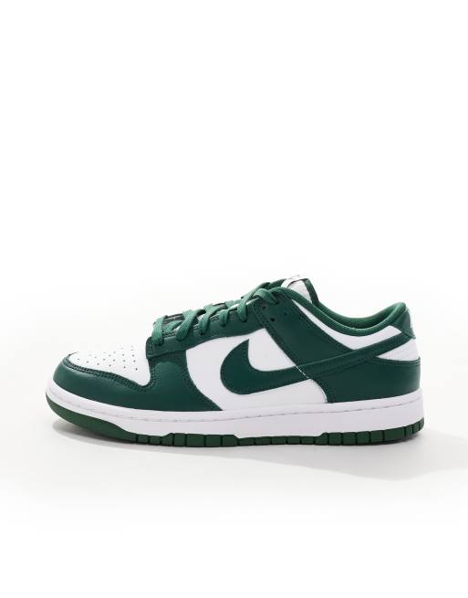 Nike Dunk Low Retro trainers in green and white, 2 of 5
