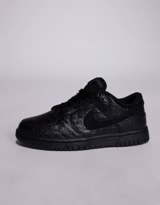 Nike Dunk Low Sneakers In Black