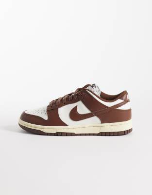 Nike Dunk Low Sneakers In Brown