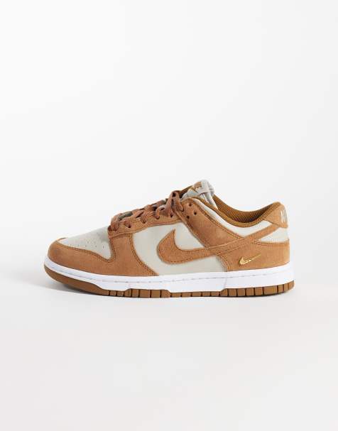 Nike Dunk Low sneakers in bruin - view 1