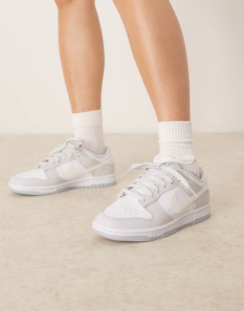 Nike Dunk Low sneakers in gray - view 1