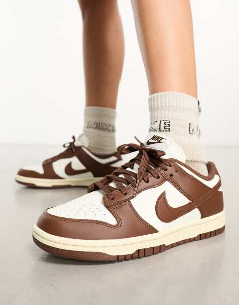 Nike Dunk Low sneakers in off white and cacao brown - view 1