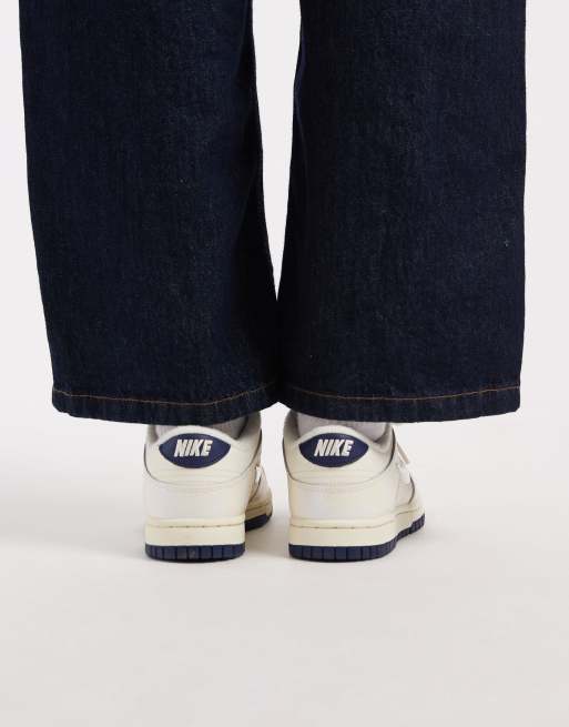 Nike Dunk Low sneakers in pearlized beige and navy, 4 of 5