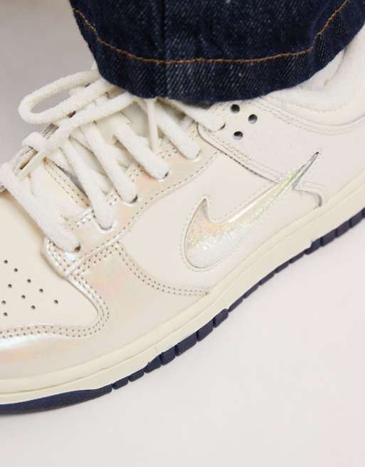 Nike Dunk Low sneakers in pearlized beige and navy, 5 of 5