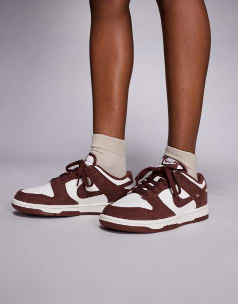 Nike Dunk low sneakers in red and white - view 1