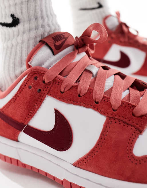 Nike Dunk Low sneakers in rose pink