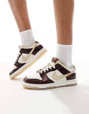 Nike Dunk Low Sneakers In White
