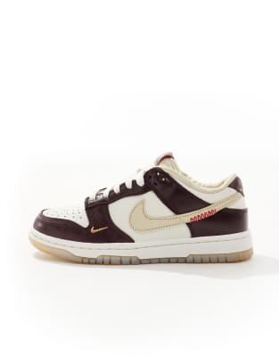 Nike Dunk Low Sneakers In White
