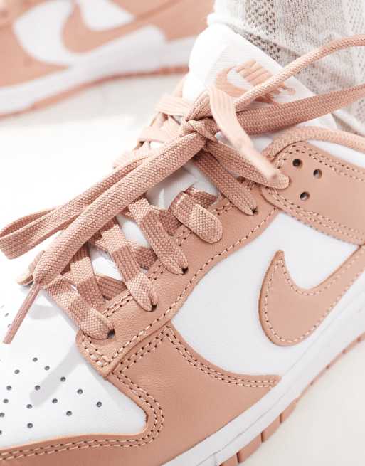 Nike Dunk Low sneakers in white and rose whisper, 4 of 5