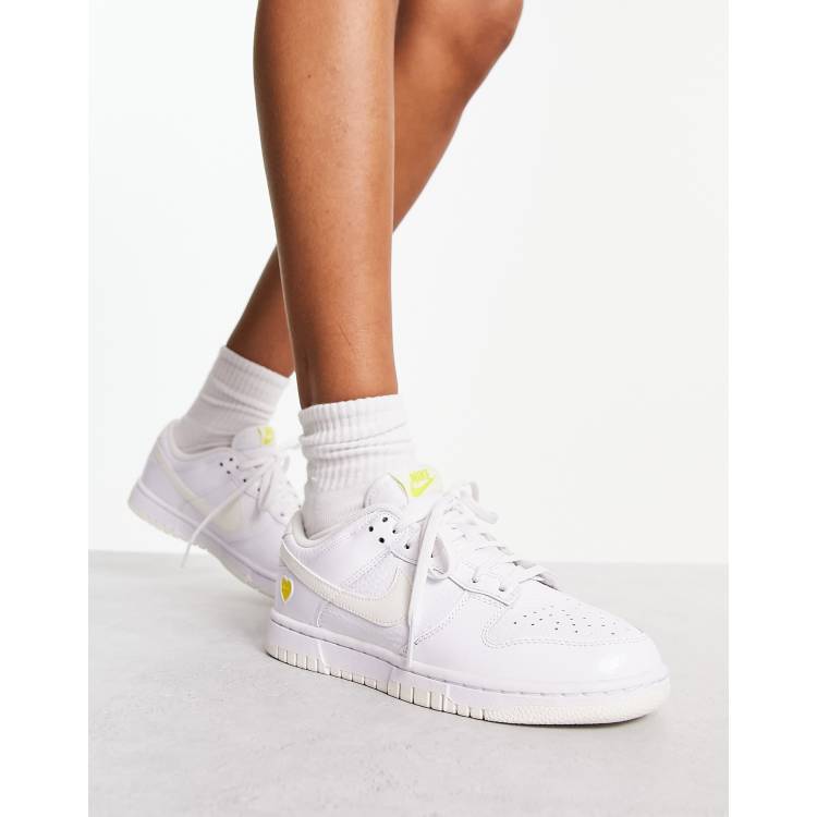 Premedicatie Aja boeket Nike Dunk Low sneakers in white and yellow | ASOS