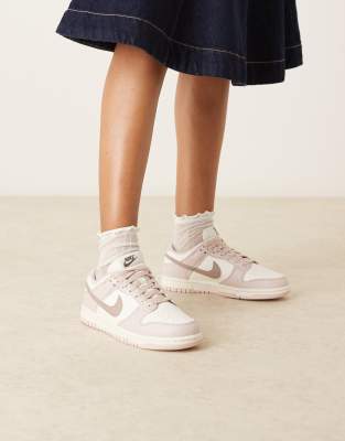 Nike Dunk Low Top Sneakers In Pink