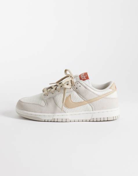 Nike Dunk Low trainers in white and beige - view 1