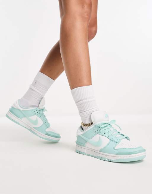 新品NIKE DUNK LOW TWIST ナイキ　ダンク　ミントatmos原宿購入