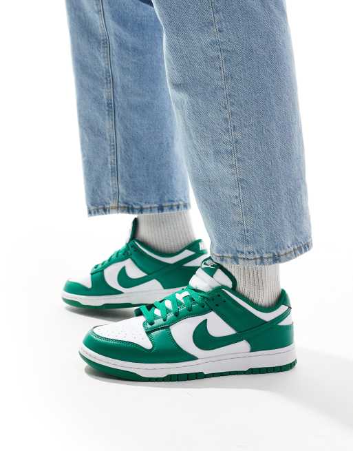 Nike – Dunk Low – Zielono-białe buty sportowe przed kostkę w stylu retro