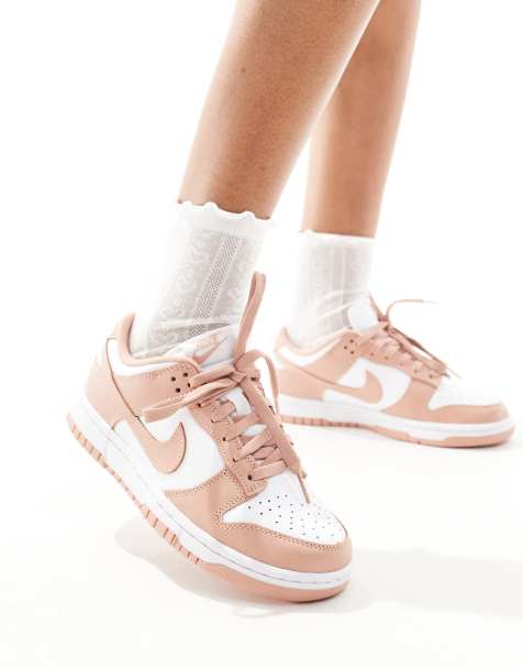 Nike – Dunk – Niedrige Sneaker in Weiß und rosa Whisper - view 1