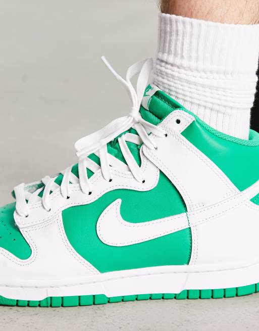 Nike Dunk Retro High sneakers in white and green