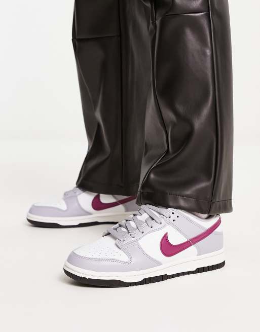 Nike - Dunk - Sneakers in rozenhout grijs en wit