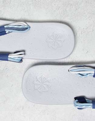 Nike Ecohaven NN flip flops in white and mystic navy | ASOS