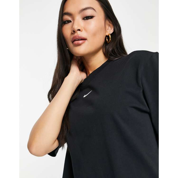 Nike Essential boxy t-shirt in black | ASOS