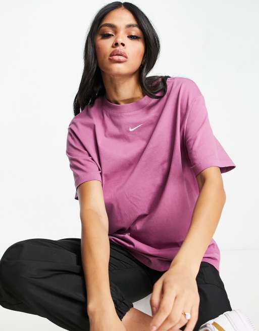 Nike Sportswear Essentials Women's Logo