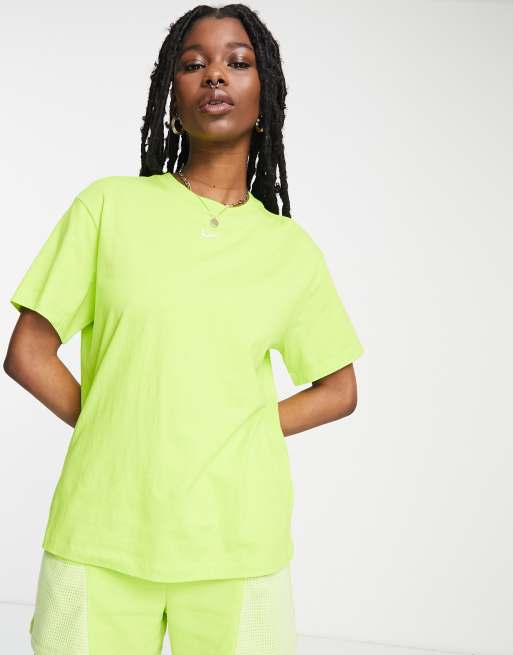 Karu rekrut odciskać się nike essential boyfriend t shirt green rolka powolny Kołysanki