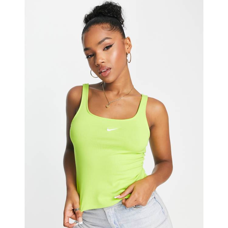 green nike tank top