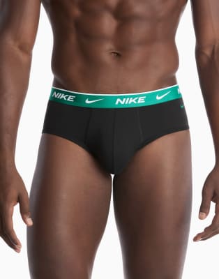 Nike Essential Cotton 3 Pack Briefs In Black