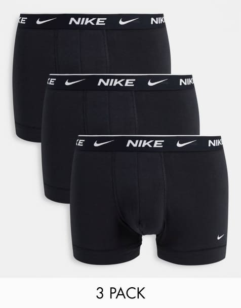 Nike – Essential Cotton Stretch – Zestaw 3 par obcisłych bokserek w kolorze czarnym - view 1