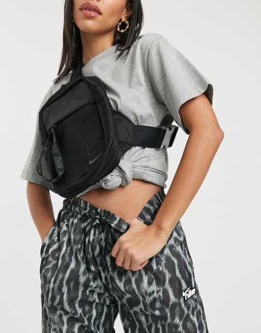 Nike hip pack discount essential