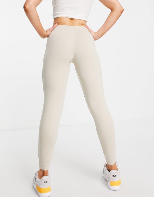 Nike store beige leggings